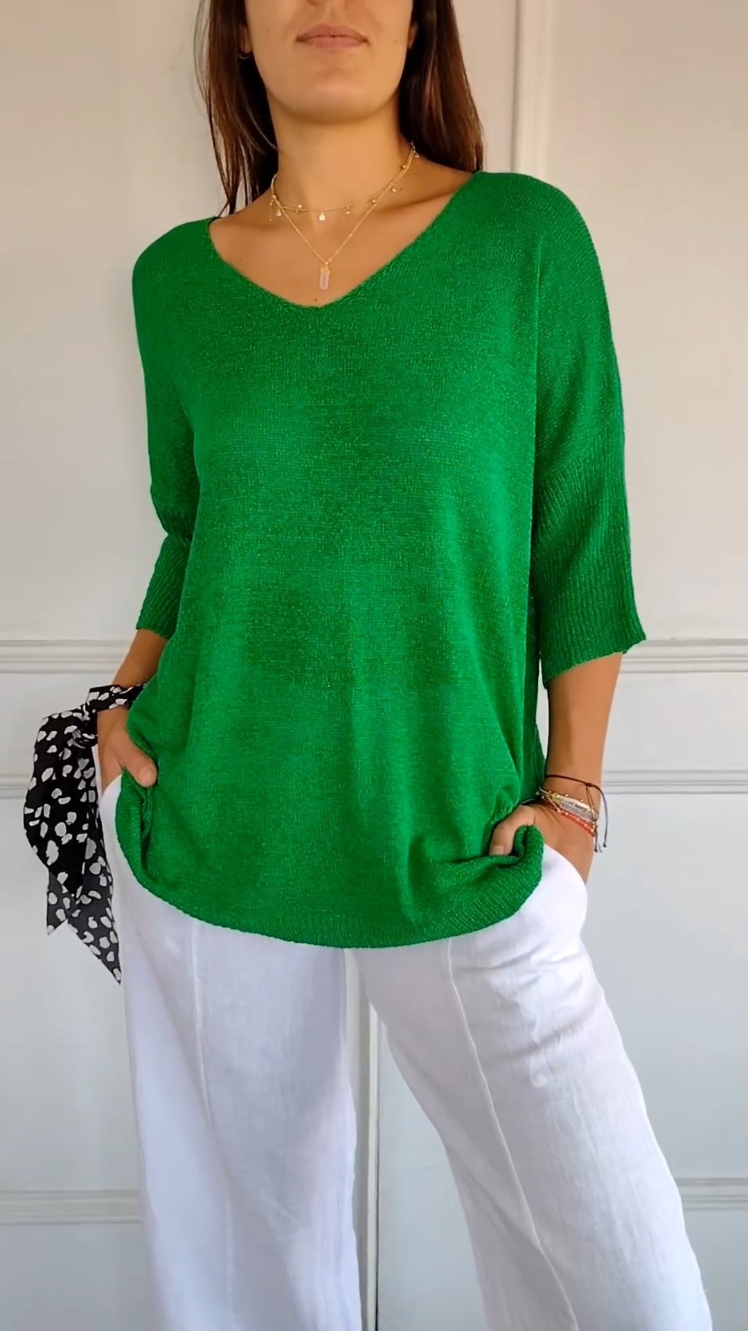 Chroma Chic™ Einfarbiges Stricktop mit V-Ausschnitt