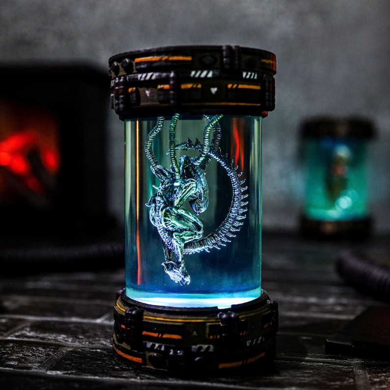 Alien Epoxy lamp Space Monster Resin Lamp Galaxy Terrarium Personalized Night Light diorama Gaming Decor Christmas Gifts for him