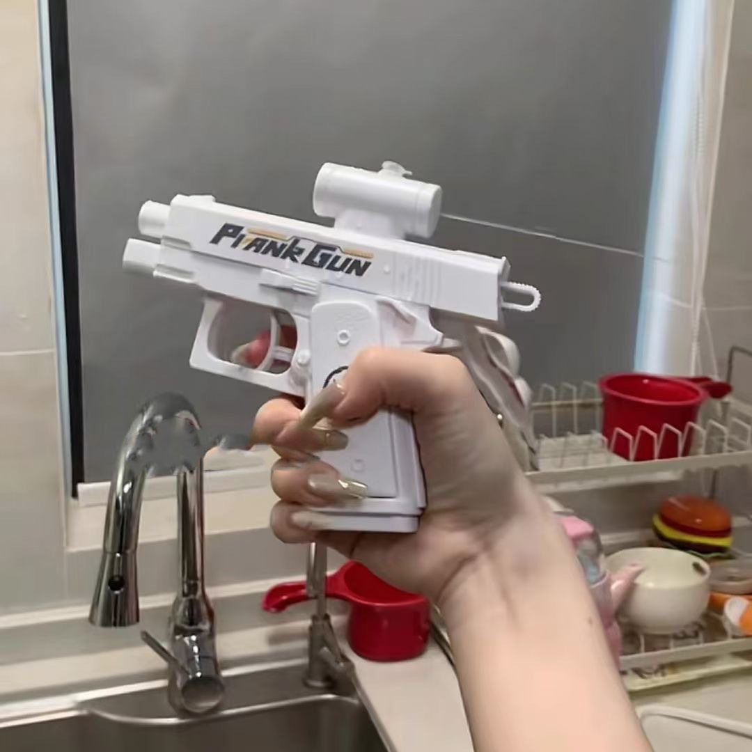 Creative double-sided reverse water spray gun