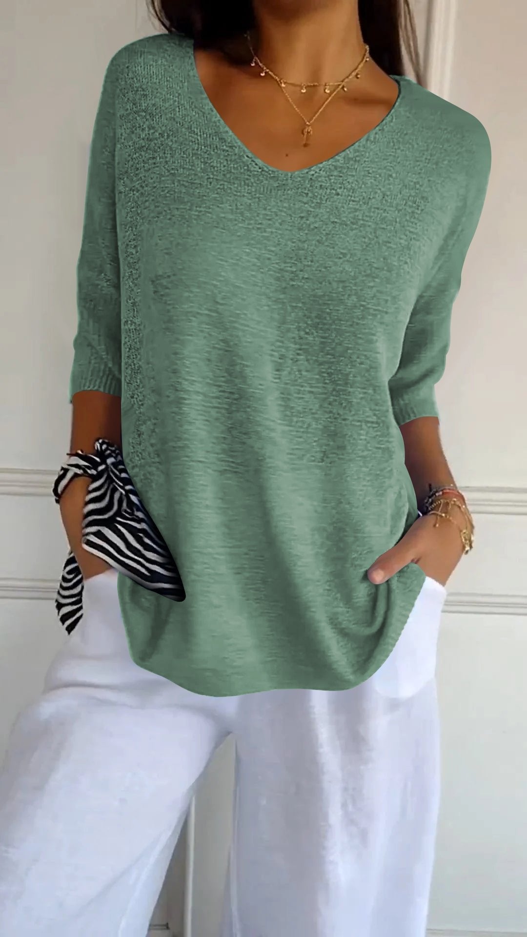 Chroma Chic™ Einfarbiges Stricktop mit V-Ausschnitt